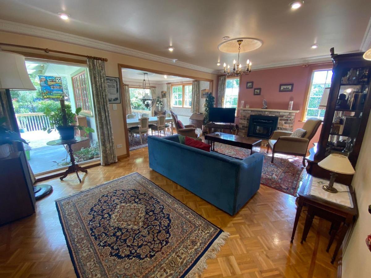 Twin Totara Cottage Upper Hutt Exteriör bild